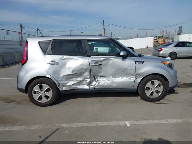 KNDJN2A23G7858758 KIA Soul