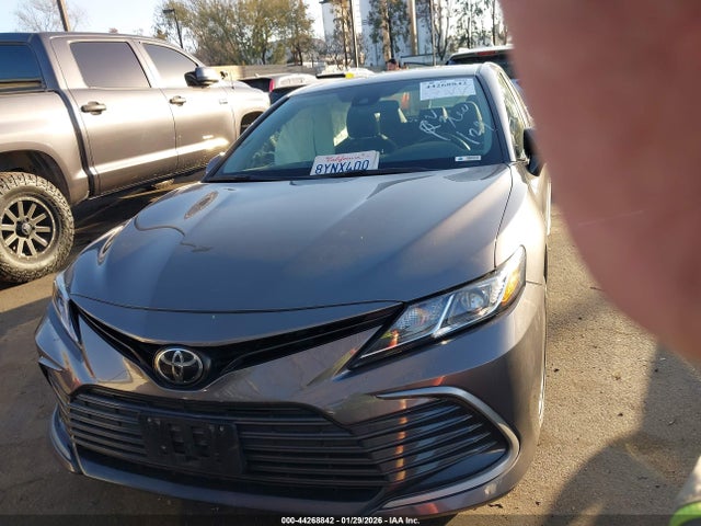 4T1C11AKXMU594722 Toyota CAMRY LE