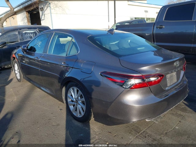 4T1C11AKXMU594722 Toyota CAMRY LE