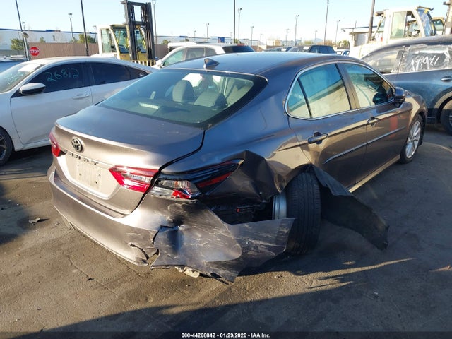 4T1C11AKXMU594722 Toyota CAMRY LE