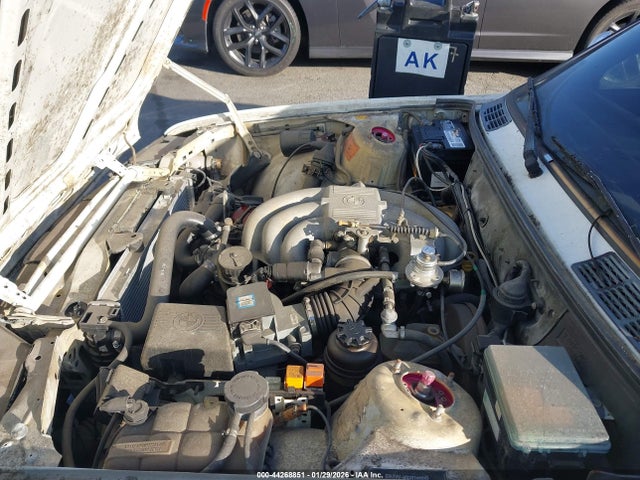 1988 BMW 325 WBABB2303J8858072 Photo 9