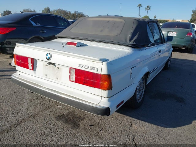 1988 BMW 325 WBABB2303J8858072 Photo 3