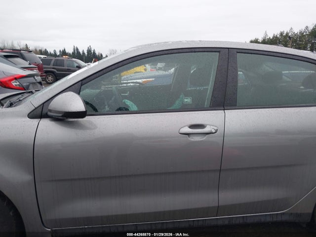 3KPA24AD9ME426323 KIA RIO S