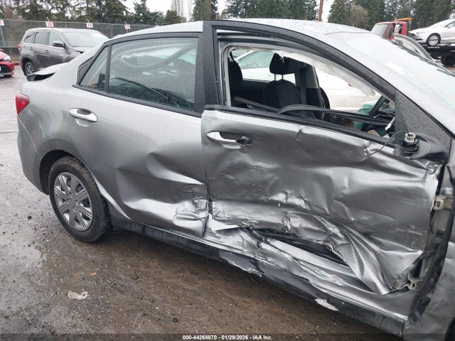 3KPA24AD9ME426323 KIA RIO S