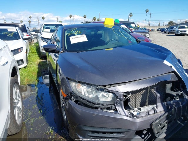 Honda Civic Lx 2017 2HGFC2F55HH532062 zdjęcie główne