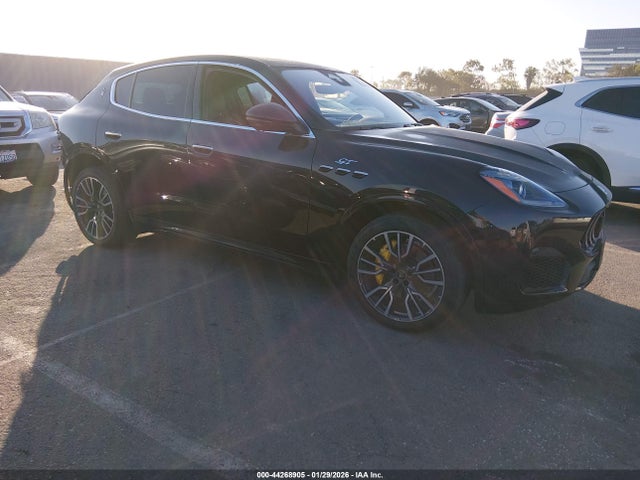 2023 MASERATI GRECALE ZN682AVA6P7422827