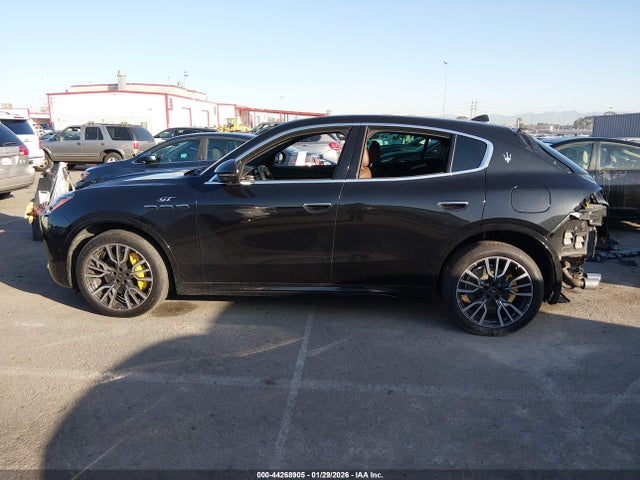 ZN682AVA6P7422827 Maserati Grecale Gt