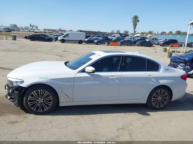 WBAJA9C51KB393380 BMW 530e Iperformance