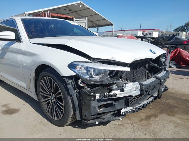WBAJA9C51KB393380 BMW 530e Iperformance