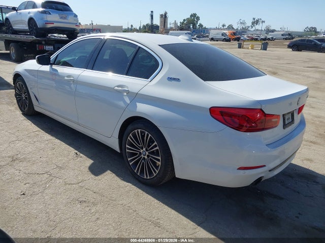 WBAJA9C51KB393380 BMW 530e Iperformance