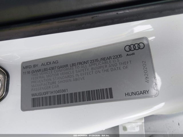 2017 AUDI A3 WAUGUGFF1H1045961 Photo 8