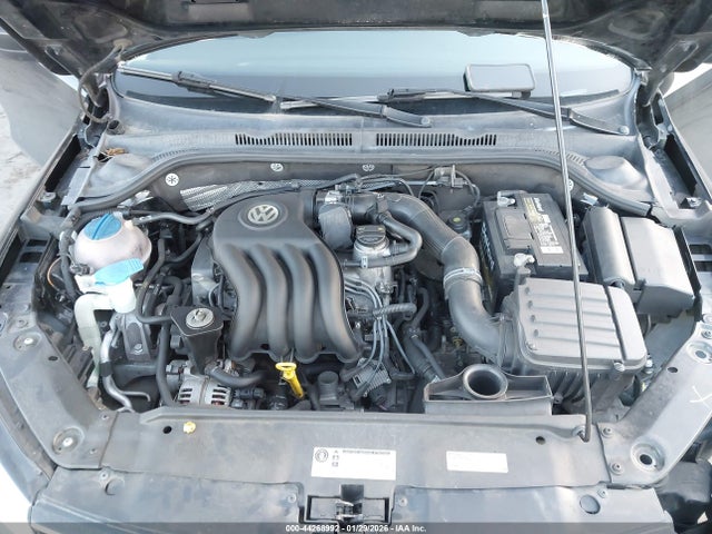 3VW2K7AJ8FM416500 Volkswagen Jetta 2.0l S