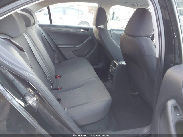 3VW2K7AJ8FM416500 Volkswagen Jetta 2.0l S
