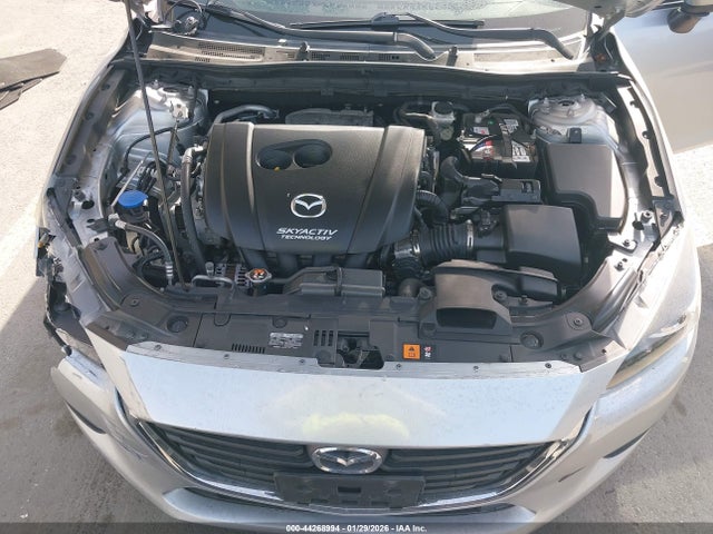 3MZBN1L30JM178749 Mazda Mazda3 Touring