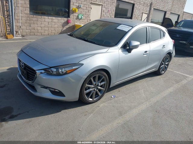 3MZBN1L30JM178749 Mazda Mazda3 Touring