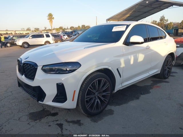 2023 BMW X4 5UX33DT0XP9T17487 Photo 1