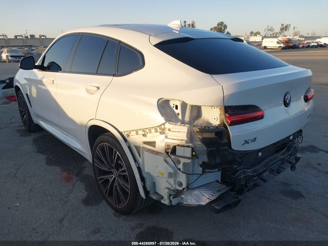 2023 BMW X4 5UX33DT0XP9T17487 Photo 2
