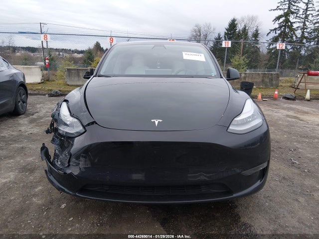 5YJYGDEF9LF053563 Tesla Model Y Long Range Dual Motor All-wheel Drive/performance Dual Motor All-wheel Drive