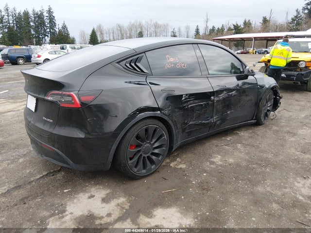 5YJYGDEF9LF053563 Tesla Model Y Long Range Dual Motor All-wheel Drive/performance Dual Motor All-wheel Drive