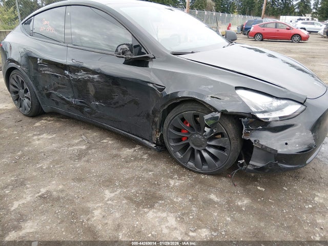 5YJYGDEF9LF053563 Tesla Model Y Long Range Dual Motor All-wheel Drive/performance Dual Motor All-wheel Drive
