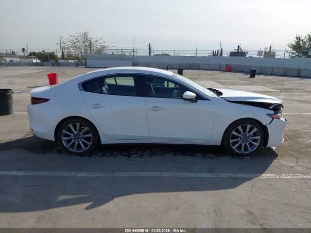 3MZBPAAL0KM105461 Mazda Mazda3 Select Package
