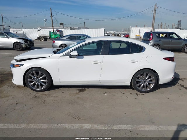 3MZBPAAL0KM105461 Mazda Mazda3 Select Package