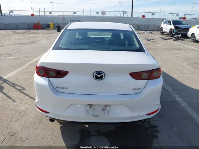 3MZBPAAL0KM105461 Mazda Mazda3 Select Package