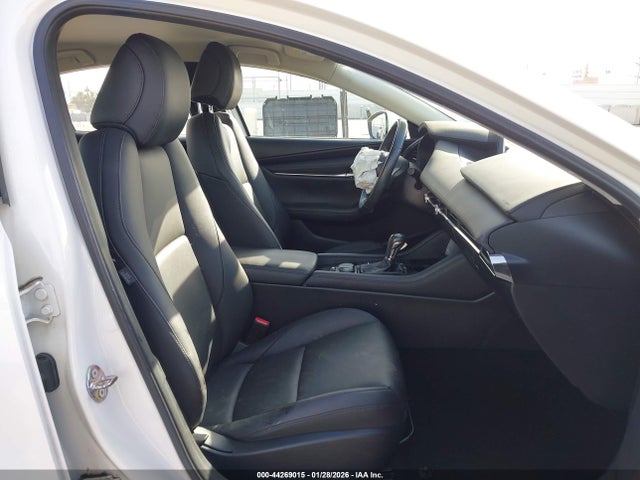 3MZBPAAL0KM105461 Mazda Mazda3 Select Package