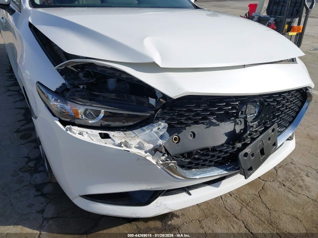 3MZBPAAL0KM105461 Mazda Mazda3 Select Package