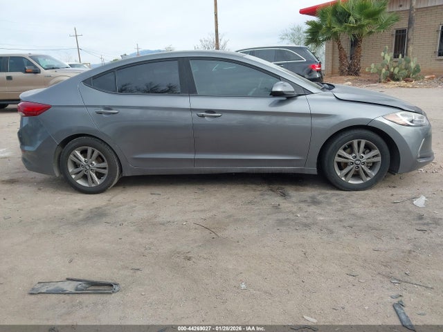 5NPD84LF8JH382428 Hyundai Elantra Value Edition