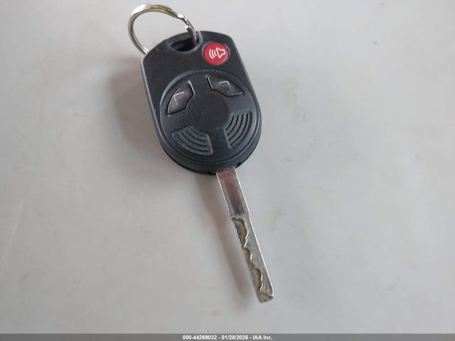 1FMCU0GD3HUA94921 Ford ESCAPE SE