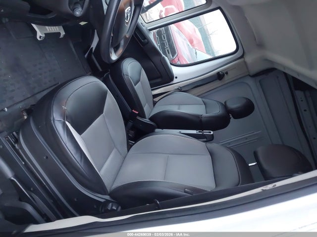 3C6TRVDG3JE104473 RAM Promaster 2500 High Roof 159 Wb