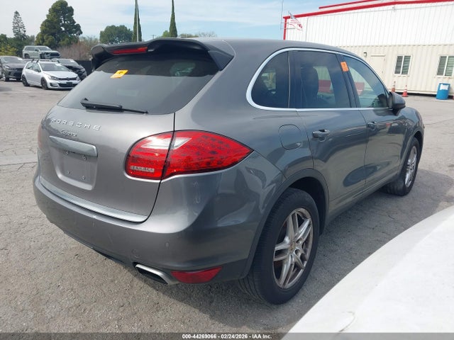 2013 PORSCHE CAYENNE WP1AA2A2XDLA00099 Photo 3