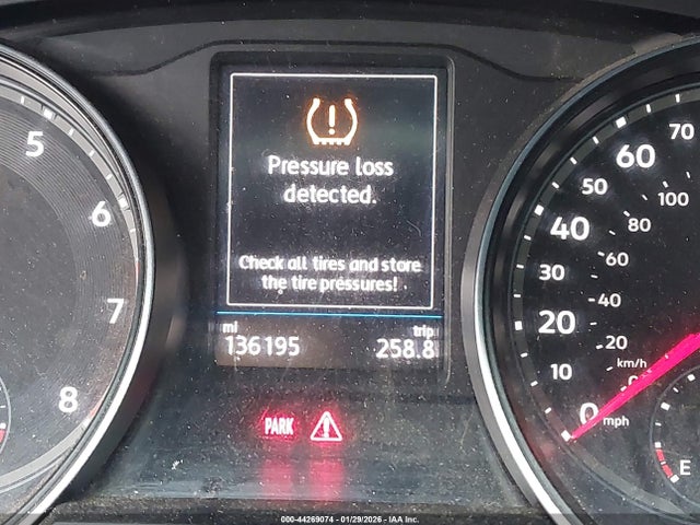 1V2KR2CA9JC561715 Volkswagen Atlas 3.6l V6 Se