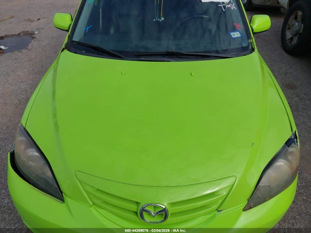 2004 MAZDA MAZDA3 JM1BK143541102164 Photo 9
