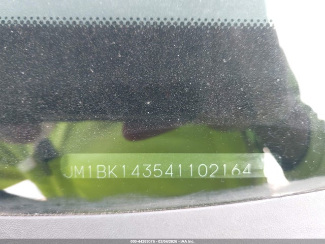 2004 MAZDA MAZDA3 JM1BK143541102164 Photo 8