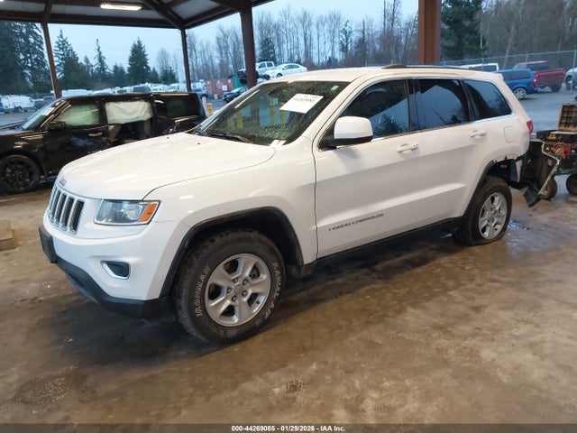 Jeep Grand Cherokee Laredo 2015 1C4RJFAG4FC874846 Image 2