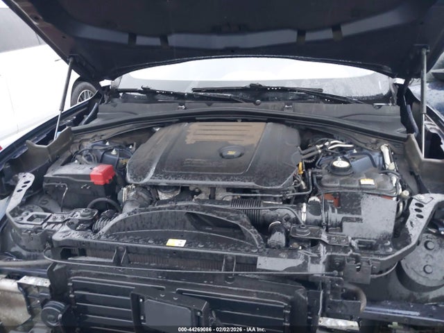 2017 JAGUAR F-PACE SADCL2BNXHA085318 Photo 9