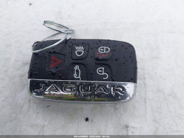 2017 JAGUAR F-PACE SADCL2BNXHA085318 Photo 10