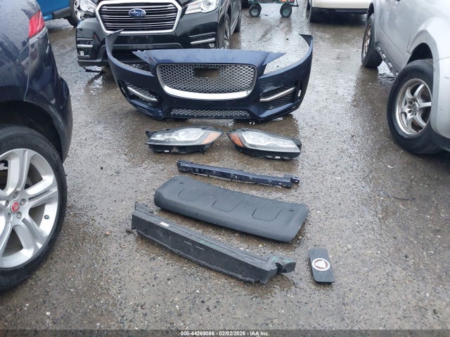 SADCL2BNXHA085318 Jaguar F-pace 20d R-sport