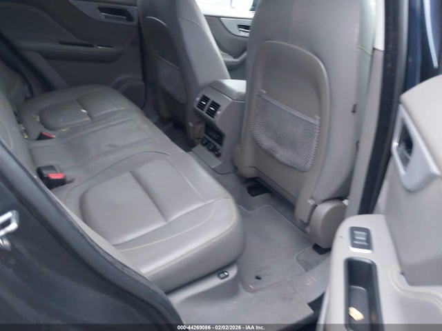 2017 JAGUAR F-PACE SADCL2BNXHA085318 Photo 7