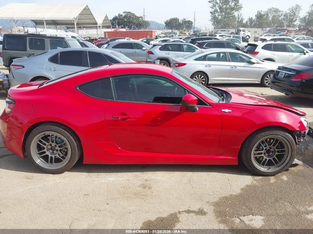Scion FR-S 2014 JF1ZNAA19E9709055 Image 14