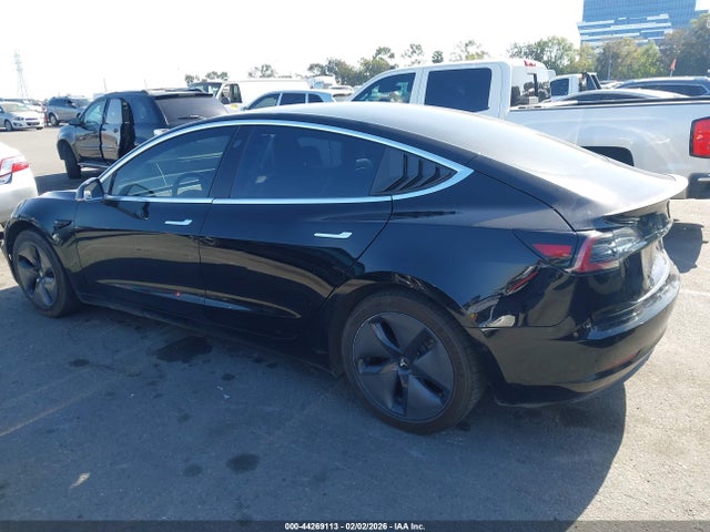 Aukcja sprzedaży 2018 Tesla Model 3 Long Range/mid Range, vin: 5YJ3E1EA6JF098637, numer aukcji: 44269113