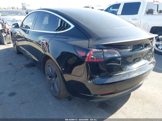 Aukcja sprzedaży 2018 Tesla Model 3 Long Range/mid Range, vin: 5YJ3E1EA6JF098637, numer aukcji: 44269113