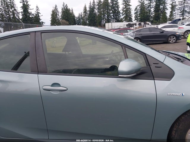 JTDKBRFU0H3024553 Toyota Prius Two