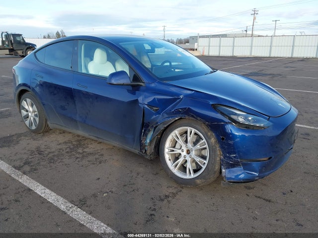 2023 TESLA MODEL Y 7SAYGAEE4PF871555 Photo 0
