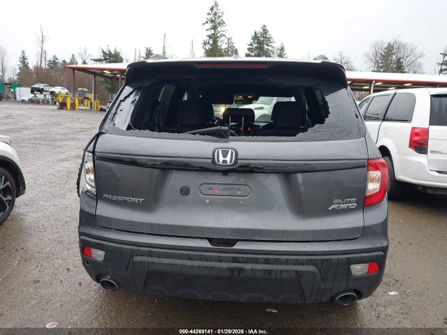 5FNYF8H0XMB036421 Honda Passport Awd Elite