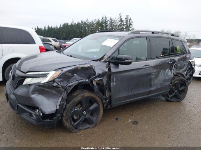 5FNYF8H0XMB036421 Honda Passport Awd Elite