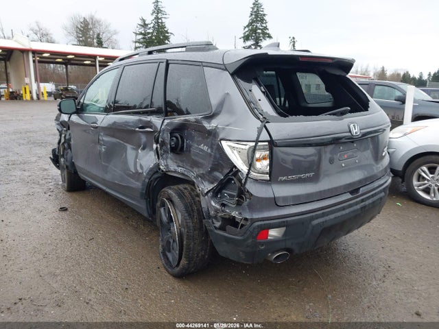 5FNYF8H0XMB036421 Honda Passport Awd Elite