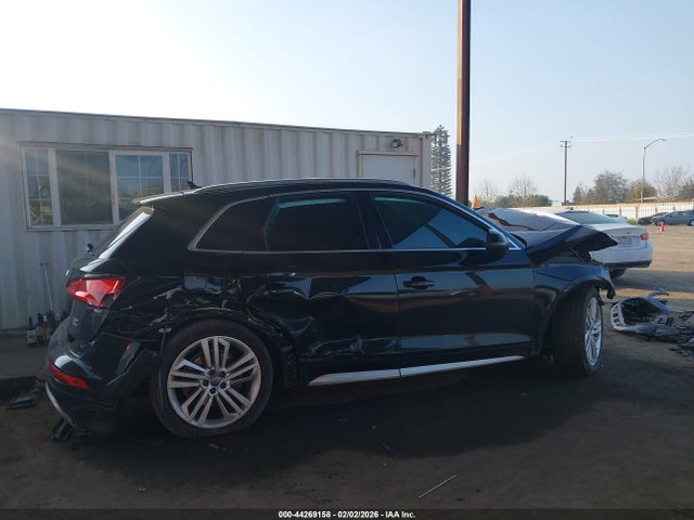 WA1BNAFY4J2189443 Audi Q5 2.0t Premium